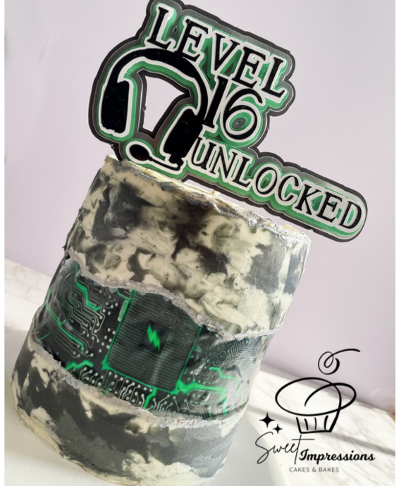 black and white marbled computer gamer cake